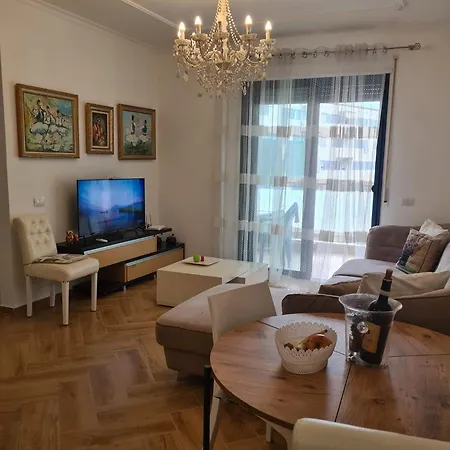 Va Lungomare * Vlore