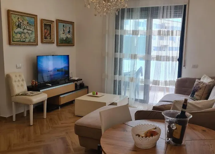 Va Lungomare * Влёра